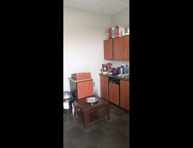 3 BEDROOM APARTMENT FOR SALE IN KEMPTON PARK CENTRAL